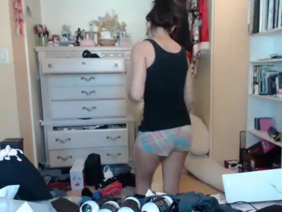 956 Nekolukka Cleaning Her Room Pt 2 Thothub